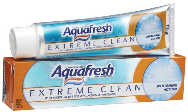 Aquafresh Extreme Clean Whitening 5.6oz