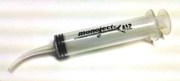 Monoject Curved Tip Syringe 12cc 50/Box